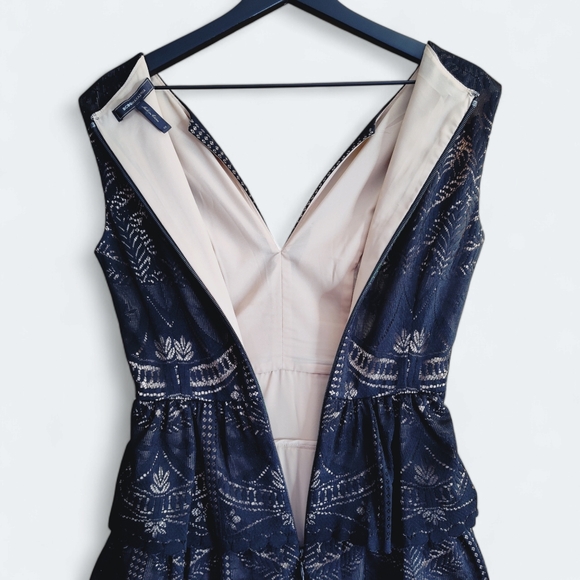 BCBGMaxazria Scarlett Tiered Dress Womens Size 2 - Picture 11 of 12